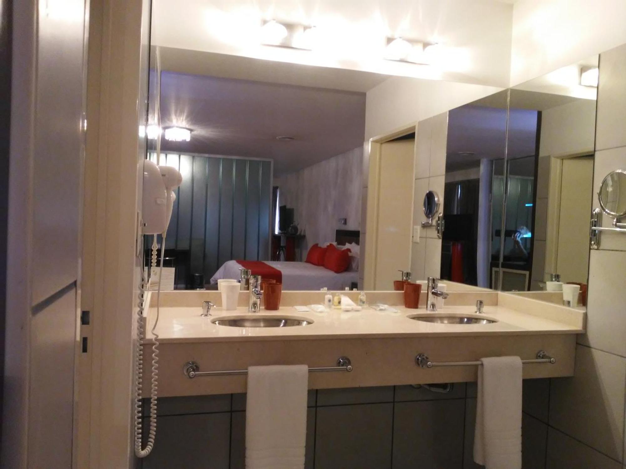 Global Hotel Сентенарио Экстерьер фото